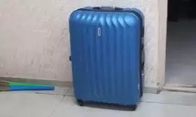 Woman kills mother, takes body to police station in a bag Woman kills mother, takes body to police station in a bag