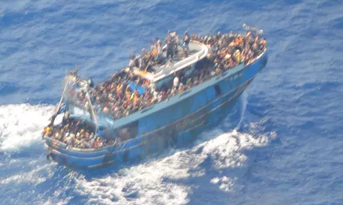 migrant boat