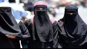 College in Hyderabad denies entry to burqa-clad students, forced to undress
