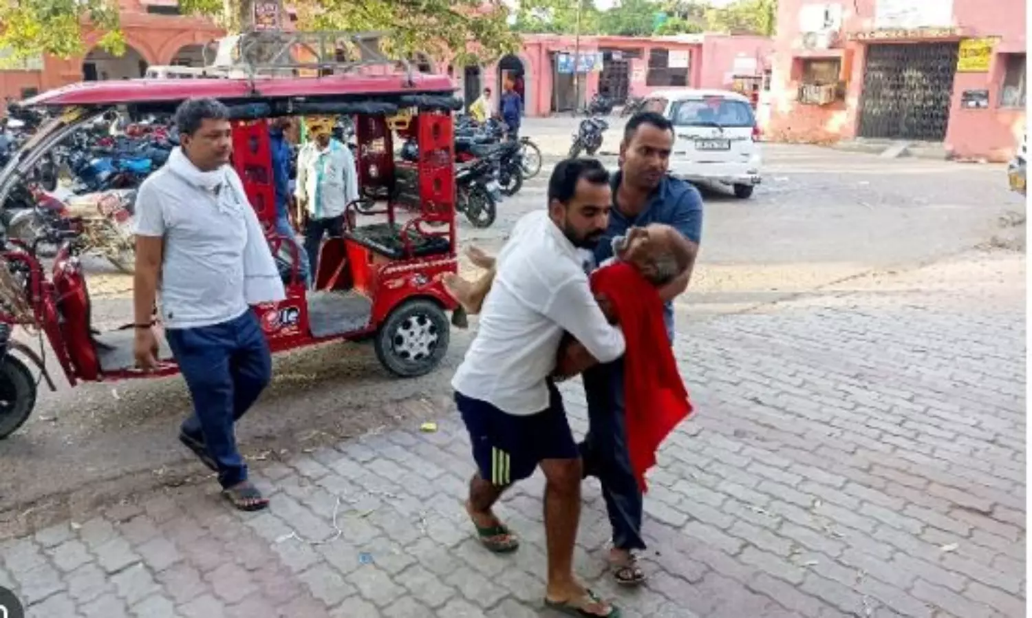 Sweltering heatwave claims dozens of lives in Indias northern states