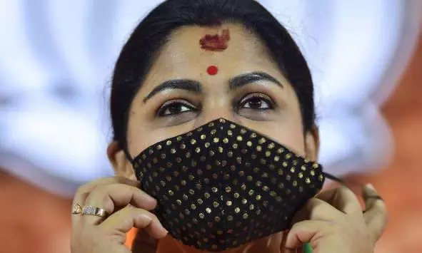 DMK sacks Sivaji Krishnamurthy over derogatory remarks about BJP’s Khushbu DMK sacks Sivaji Krishnamurthy over derogatory remarks about BJP’s Khushbu