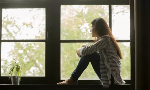 Surge in eating disorders and self-harm among teenage girls during pandemic: Lancet