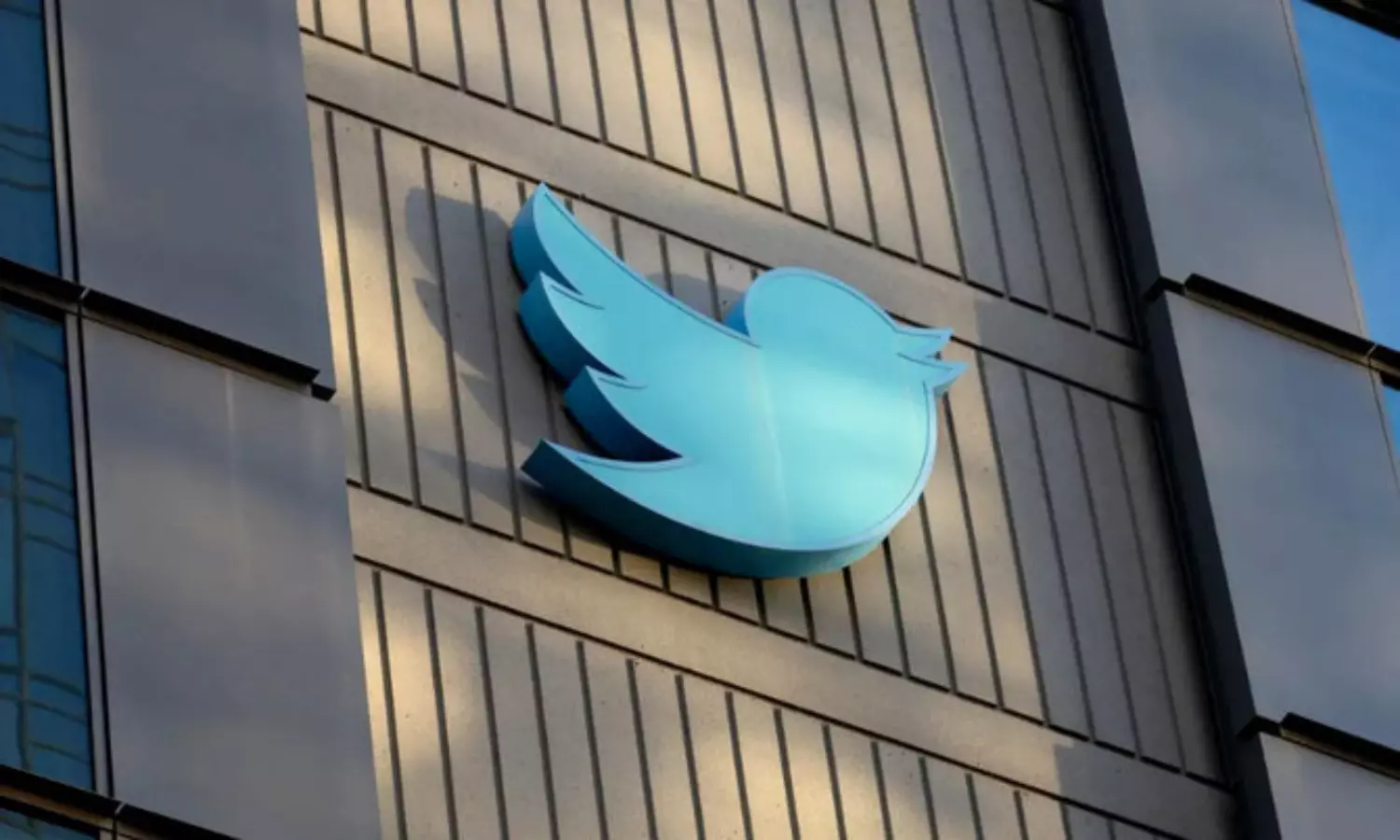 Australia warns of potential fines for Musks Twitter over rising online hate