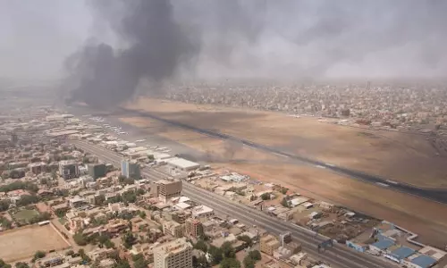 Heavy fighting erupts in Sudanese capital ahead of Eid