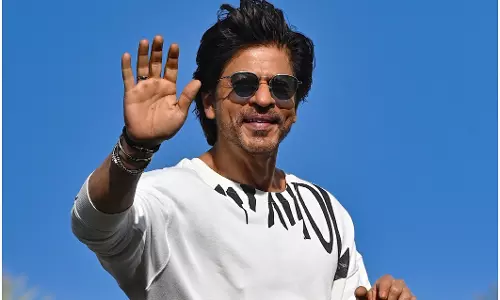 SRK tops UKs 2023 South Asian celebrity list