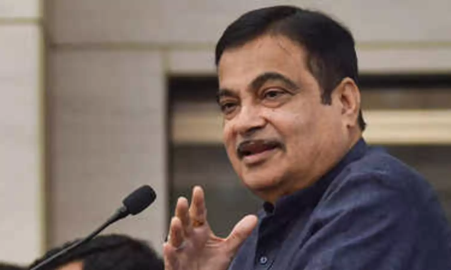 Nitin Gadkari announces proposal to lower cost of petrol to ₹ 15 per litre