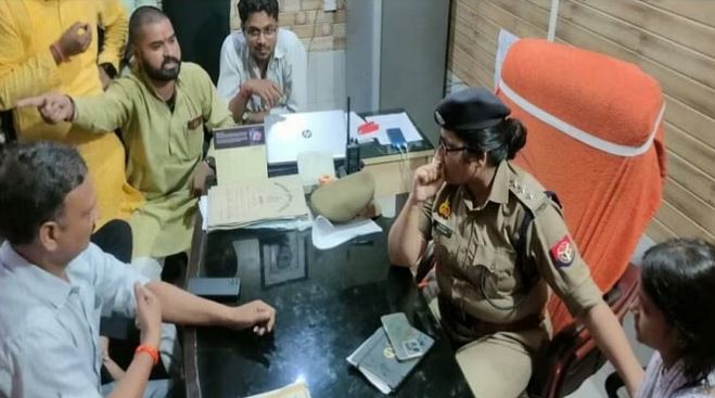 ABVP member says she was made to wait to file molest complaint by Agra police ABVP member says she was made to wait to file molest complaint by Agra police