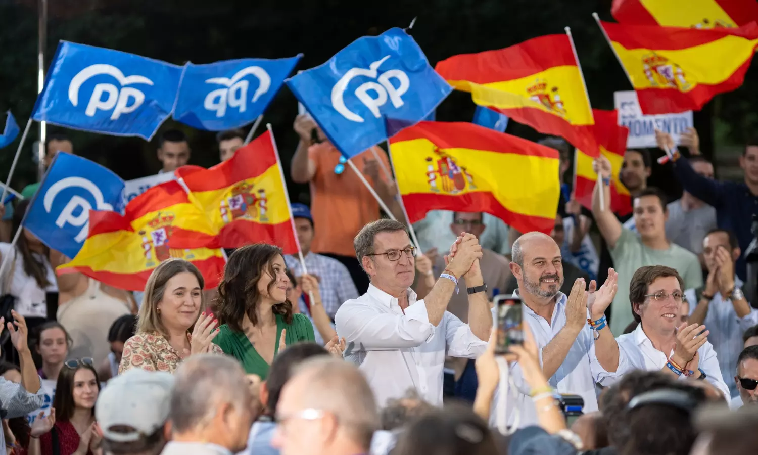Spain looks set for hung parliament - and a long period of uncertainty