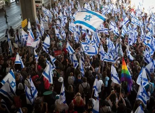 Law limiting judicial power passed by Israel amid huge protests