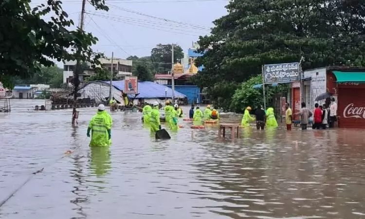 Record-breaking rainfall ravages Telangana, Mumbai, leaving a trail of destruction