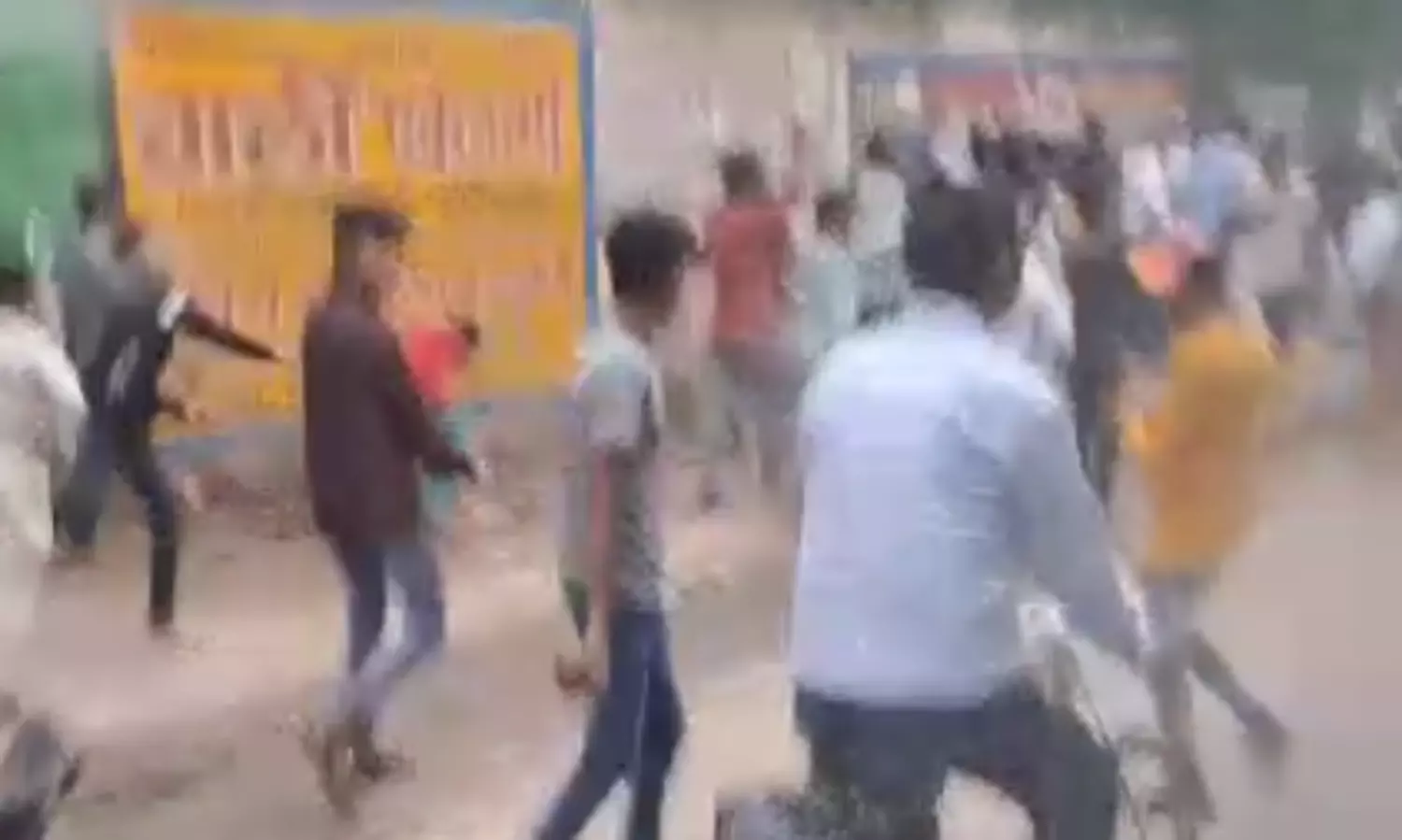 Mob, Police clash in Delhi over route of the Muharram procession