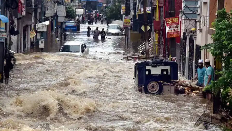 Telangana floods: Death toll rises to 17, 10 missing