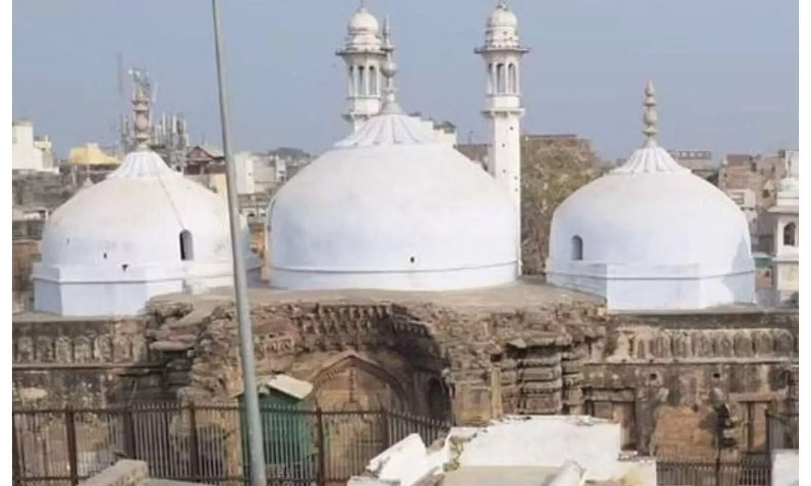 SC accepts determining religious character of Gyanvapi mosque, SC allows ASI non-invasive survey