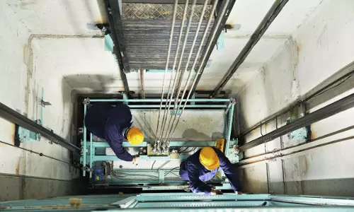 Woman dies after elevator crashes at Noida building