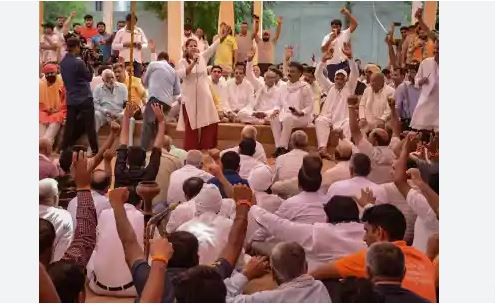 Mahapanchayat issues 7-day ultimatum for Imam’s killer release, Police look Pak links into violence