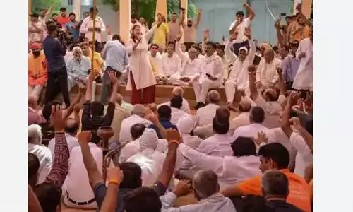 Mahapanchayat issues 7-day ultimatum for Imam’s killer release, Police look Pak links into violence Mahapanchayat issues 7-day ultimatum for Imam’s killer release, Police look Pak links into violence