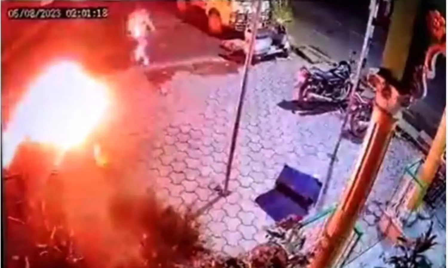 Woman among six arrested for hurling petrol bomb at mosques in Indore