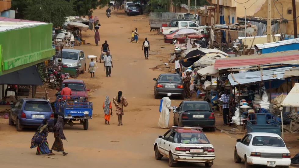 Nigers neighbours and UN seek to try last minute diplomacy to ease tension