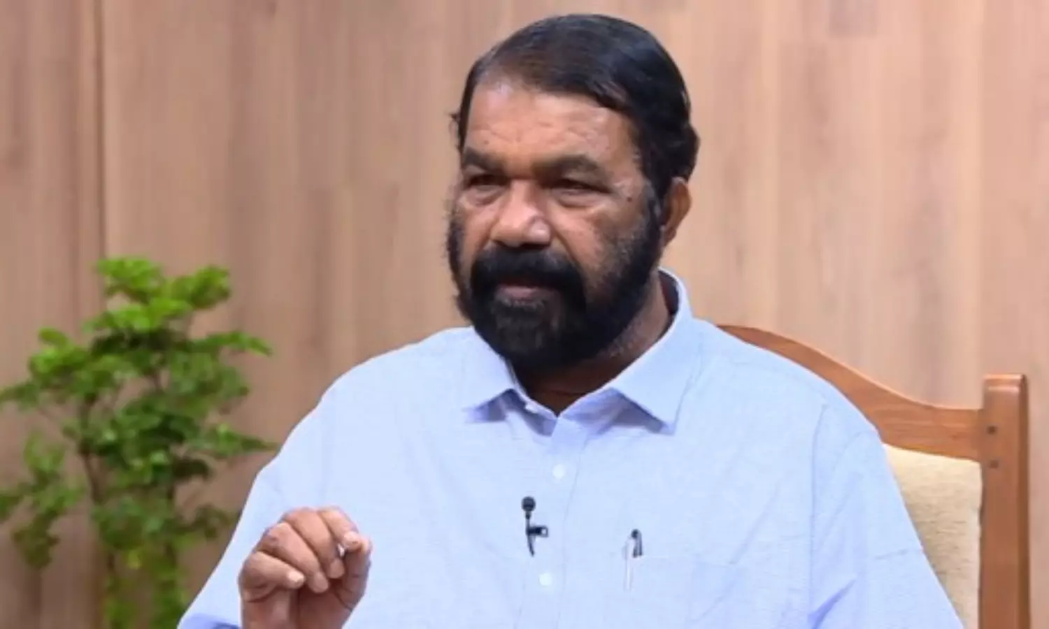 Kerala to distribute new school textbooks containing deleted topics