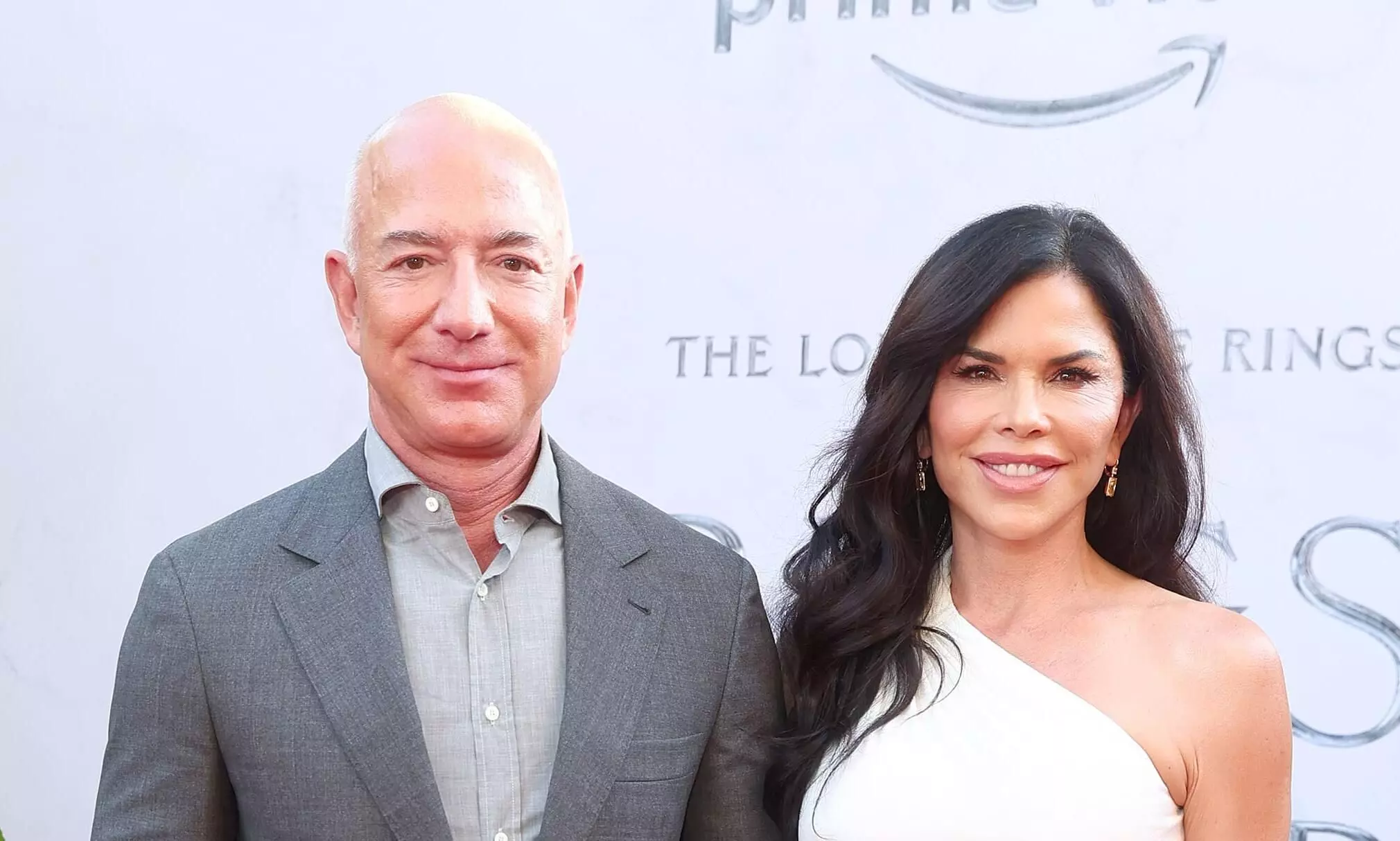 Bezos, Sanchez to give $100 mn to support Hawaii recover from wildfire