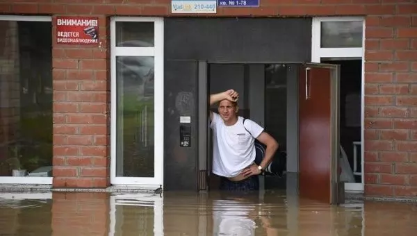 Russia evacuates 2, 000 as Typhoon Khanun triggers severe floods