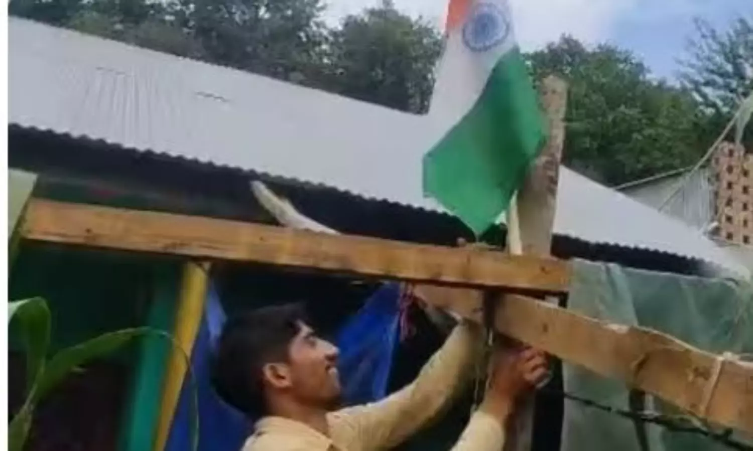 Taking PM Modi’s call, son of wanted Kashmiri militant hoists National Flag