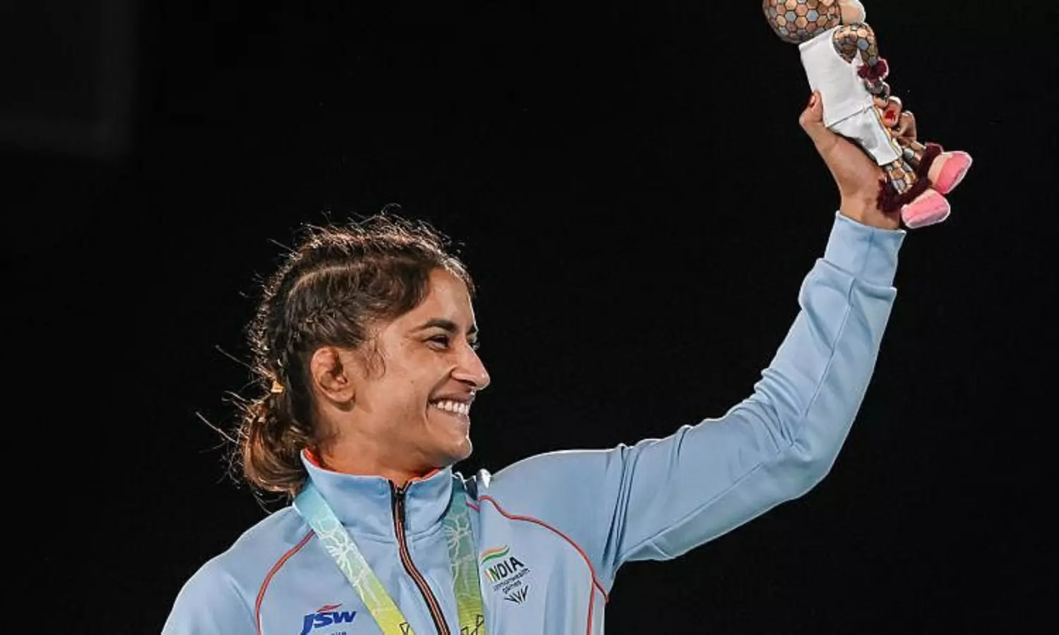 Knee surgery forces Vinesh Phogat out of Asian Games