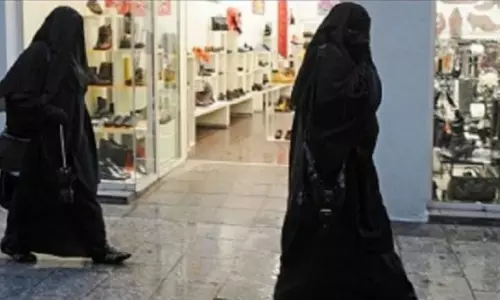 Man arrested for entering woman’s toilet at Kochi mall wearing burqa