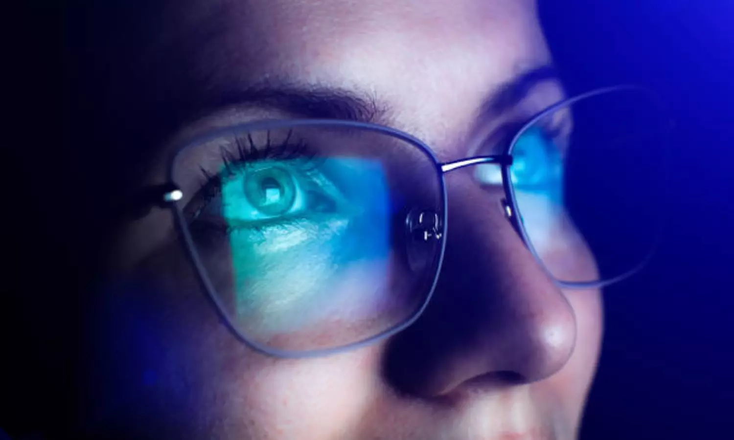 Blue-light blocking glasses may not impact eyestrain, sleep quality, says study