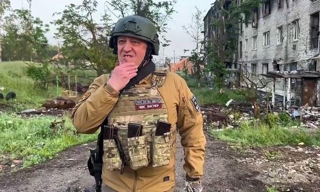 Rebel Russian military leader who challenged Putin found dead in plane crash