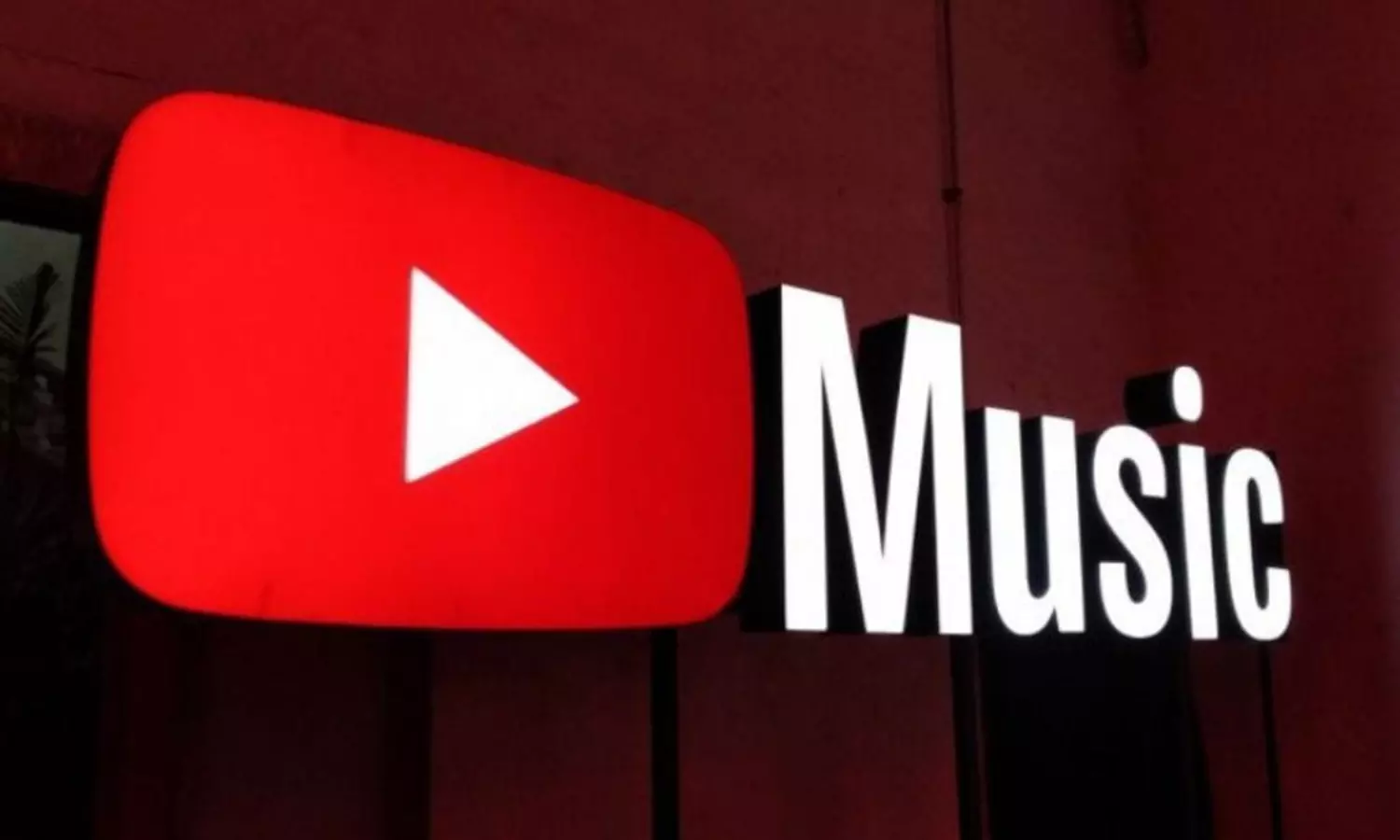 YouTube Music rolling out live lyrics feature