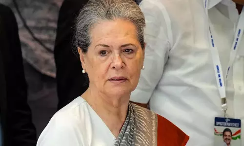 Sonia Gandhi ‘not aware of traditions’: government hits back