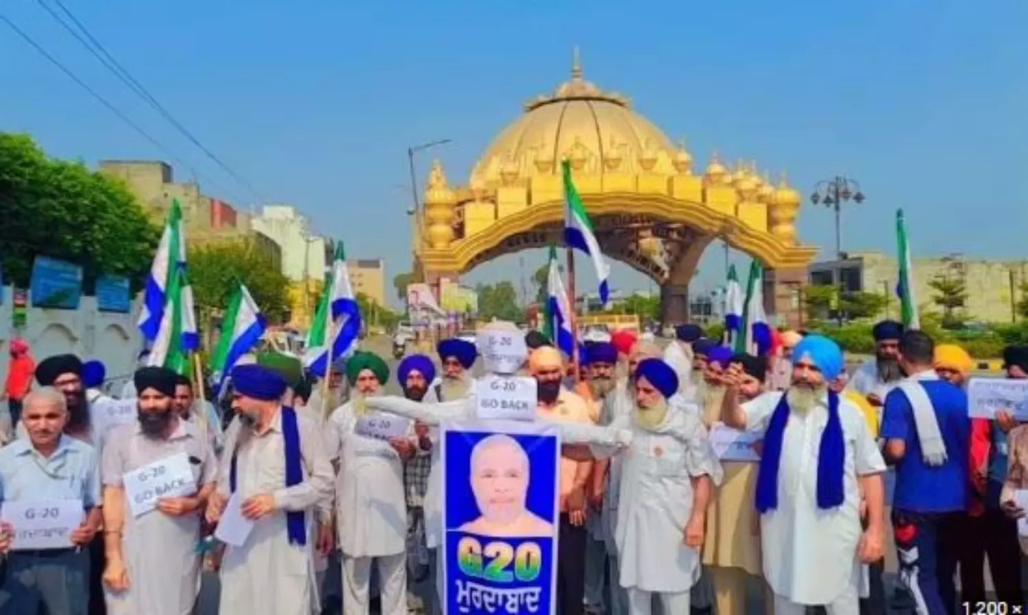 Farmers protest G20 Summit by burning Central Govt effigies at over 250 locations