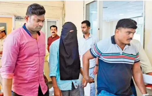 Accused in air hostess’ murder found dead in police custody in Mumbai Accused in air hostess’ murder found dead in police custody in Mumbai