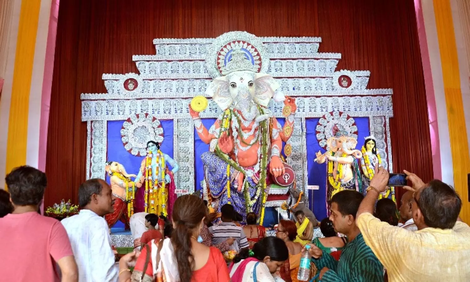Calcutta HC allows Ganesha Puja on govt land in Durgapur