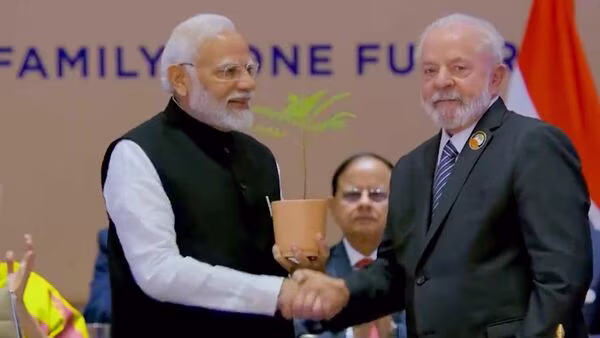 PM Modi passes G20 Presidency to Brazil; announces summit closure