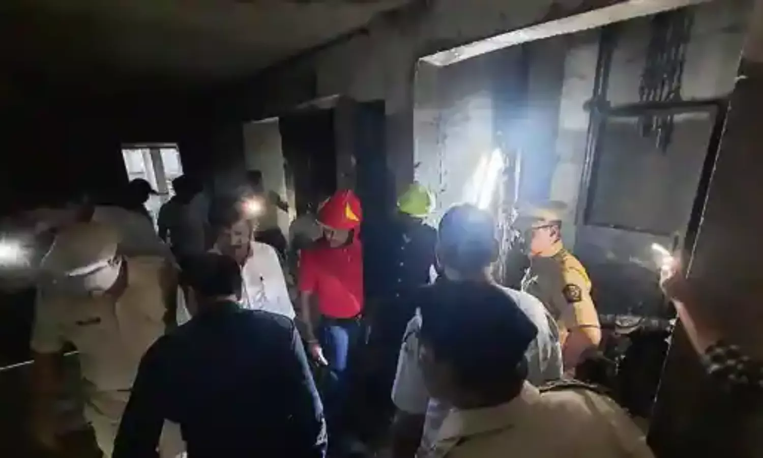 Lift crashes in 40-storied building in Thane, 7 killed