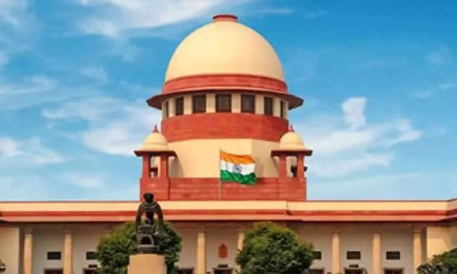 SC wonders why Kerala Guv is sitting on bills for 2 years