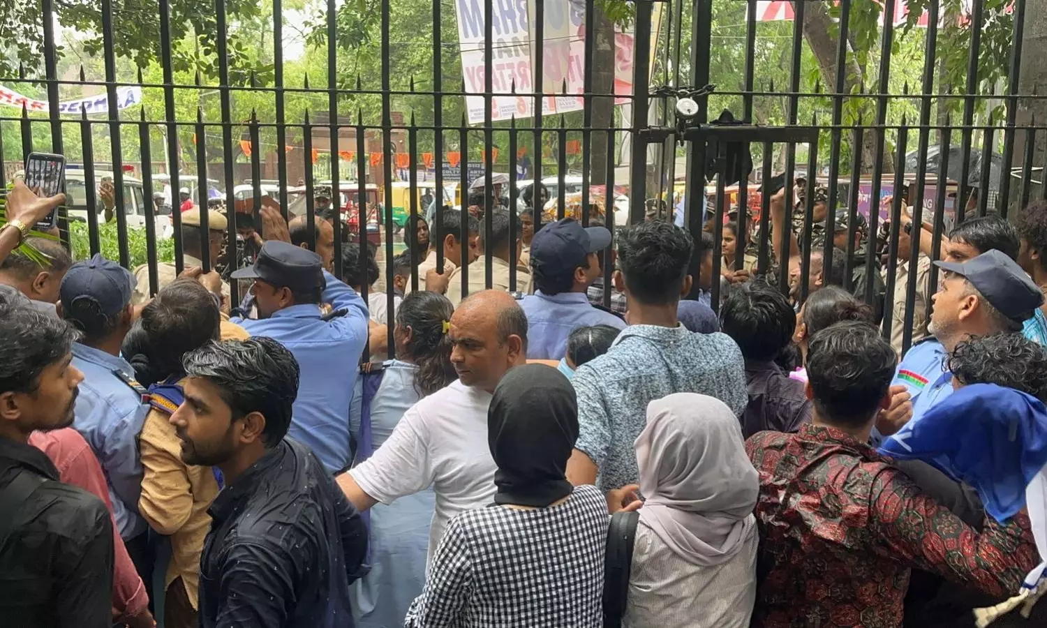 Dalit, Muslim students protest as Delhi University rejects Fraternity alliance candidates