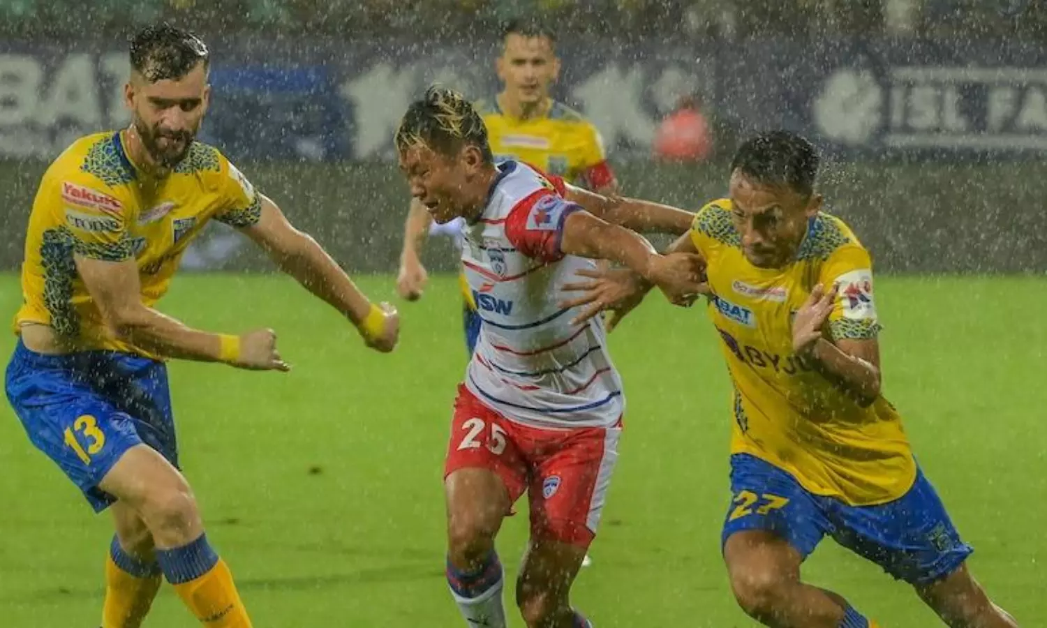 Kerala Blasters FC beat Bengaluru FC 2-1 on opening day ISL match