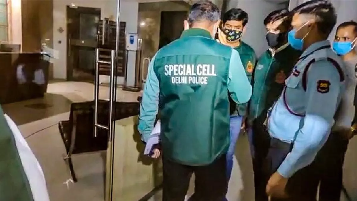 Police raid NewsClick journalists’ homes over China funding allegations Police raid NewsClick journalists’ homes over China funding allegations