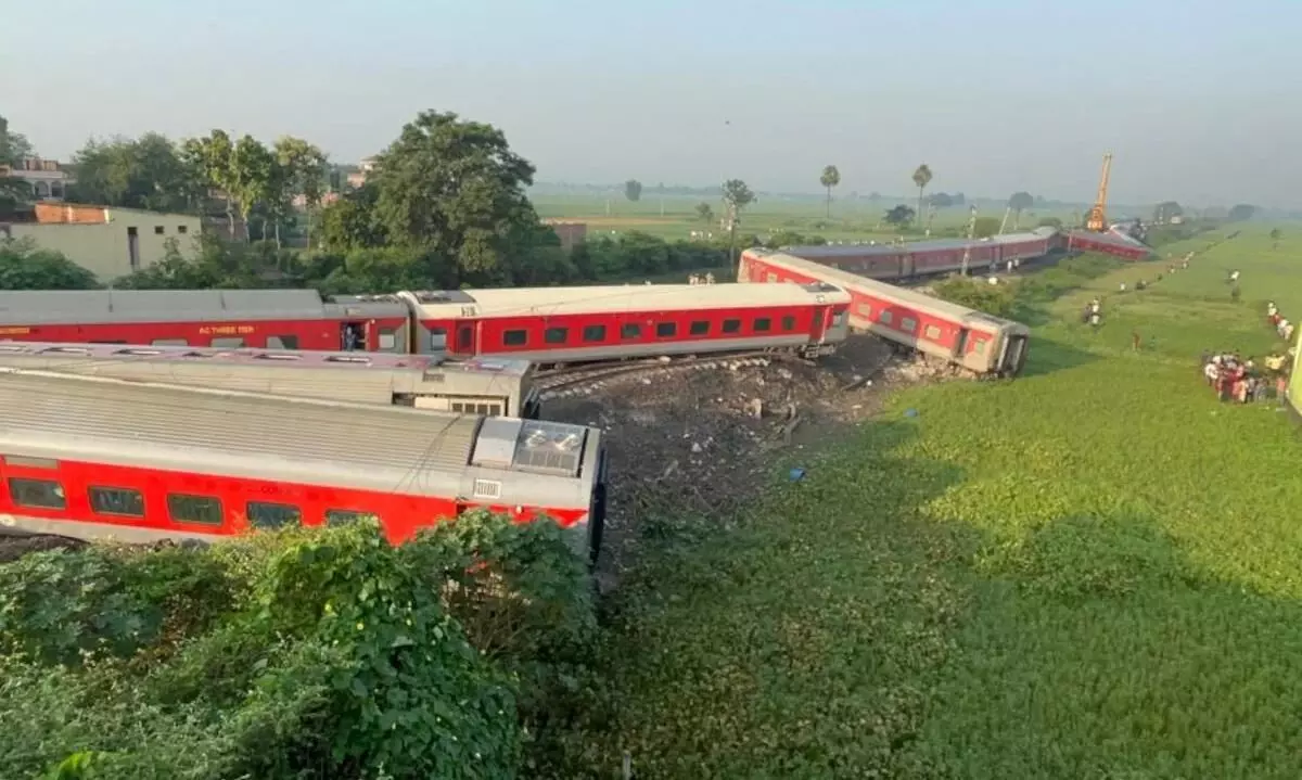6 dead, over 70 injured as Delhi-Kamakhya North East Express derails near Bihars Buxar