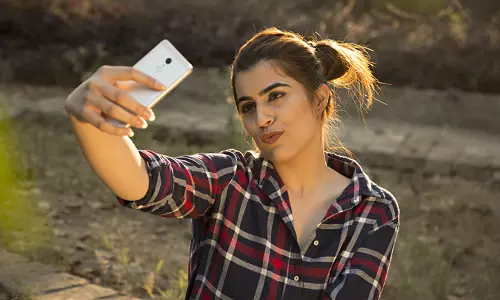 Slimmer physique in selfie does not mean you are attractive: study