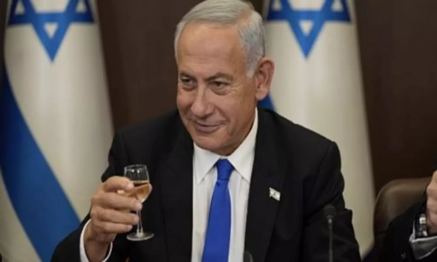 Netanyahu makes a safe zone for himself out of the current tension