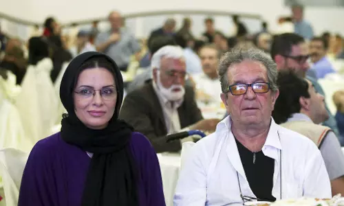 Top Iranian director Dariush Mehrjui, wife stabbed to death at home