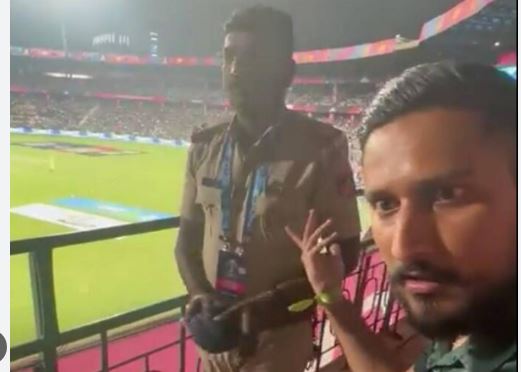 Cop tells Pak fan to stop chanting ‘Pakistan Zindabad’; netizens ask who else he should cheer for