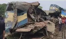 train collision in Bangladesh