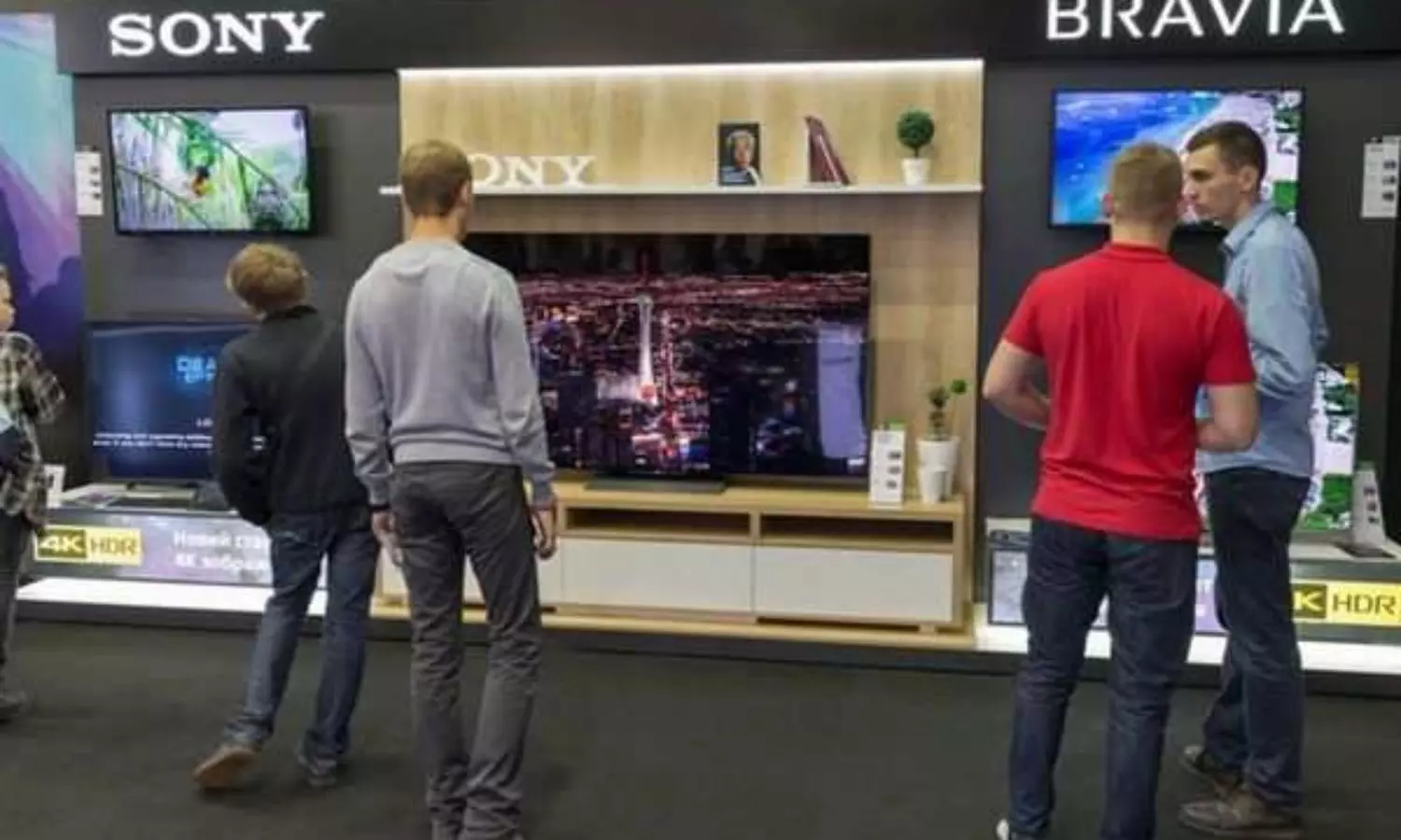 Man orders on Flipkart Sony TV worth ₹1 Lakh, gets Thomson TV