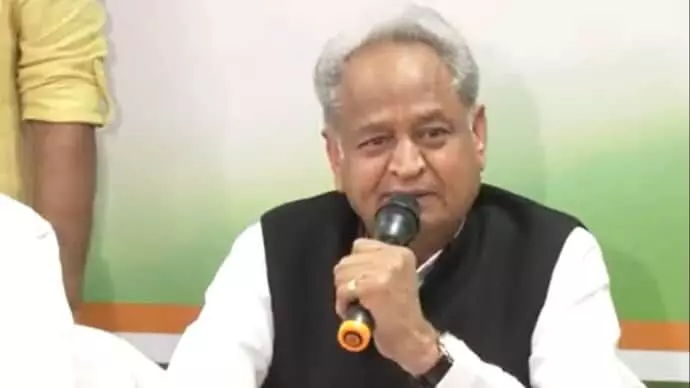 Ashok Gehlot criticises ED, says they roam around more than stray dogs