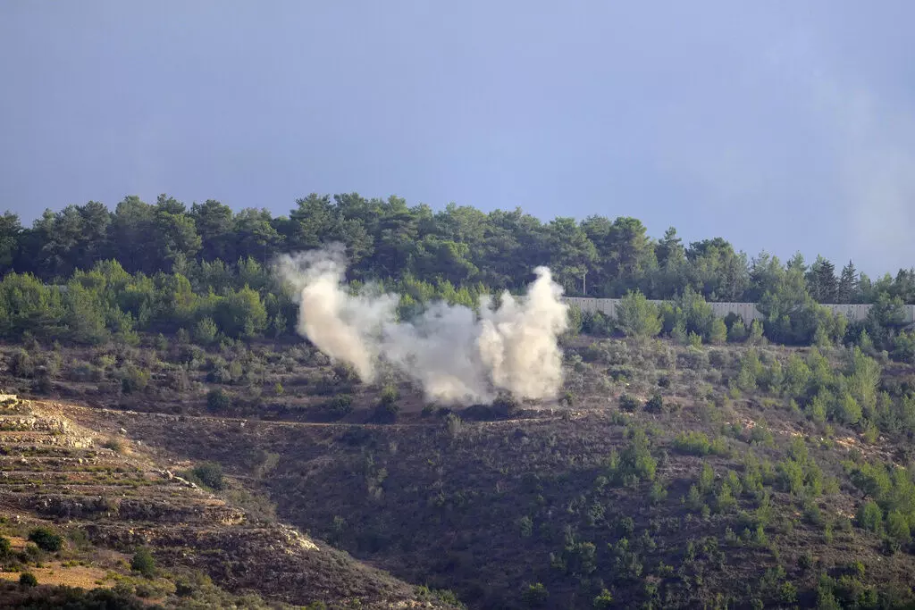 Israeli fighter jets target Hezbollah posts in Lebanon